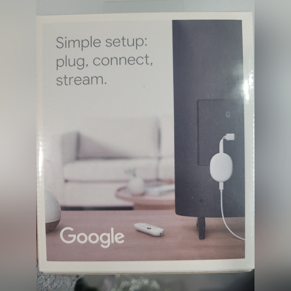 Google Chromecast with Google TV 4K (Snow) – Streaming Media Player – New Sealed - Picture 3 of 12